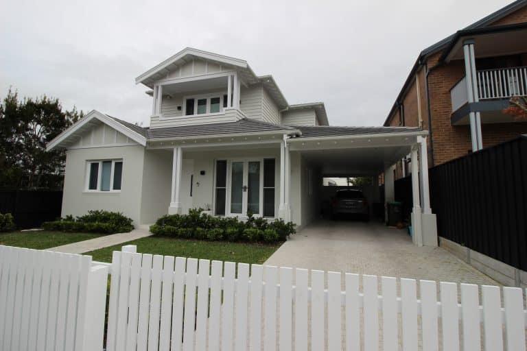 Why More Homeowners in the Hills District Are Choosing Complete Home Renovations Instead of Moving