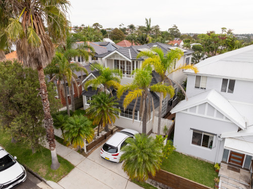 Manly Hamptons-Style Addition